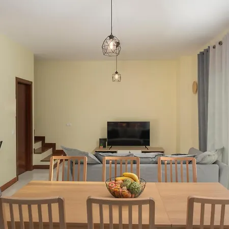 Girassol By An Island فيلة