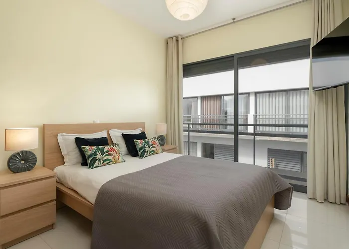 Villa Girassol By An Island *