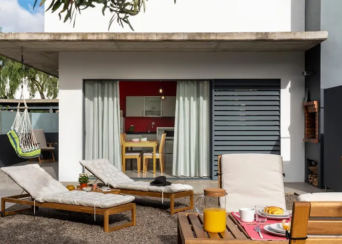 Girassol By An Island Villa *